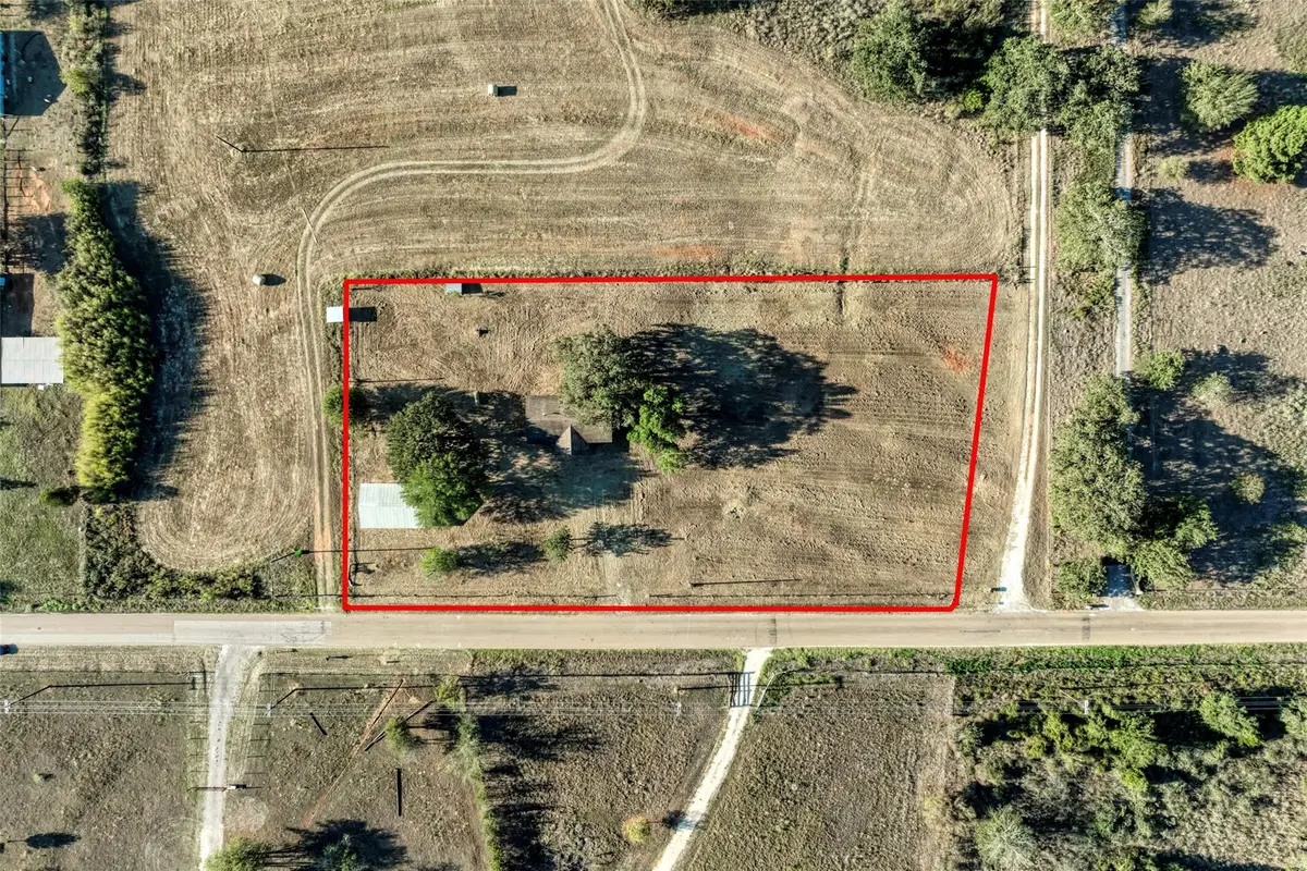 307 N County Line Rd, Elgin, TX 78621 - #1