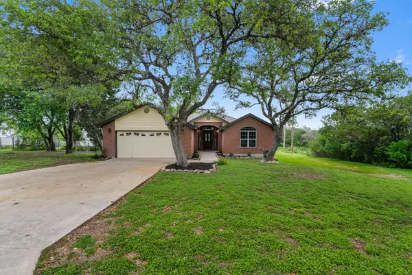 126 Hunter Ridge Rd, San Marcos, TX 78666
