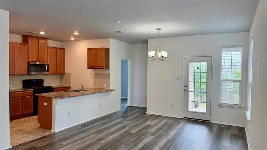 260 Sage Derby Dr #88, Hutto, TX 78634 - #3