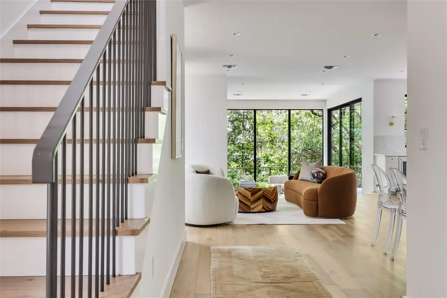 1120 Bluebonnet Ln, Austin, TX 78704 - #2