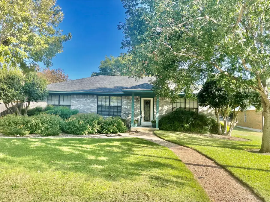 1113 Hackberry Dr, Marble Falls, TX 78654 - Image #2