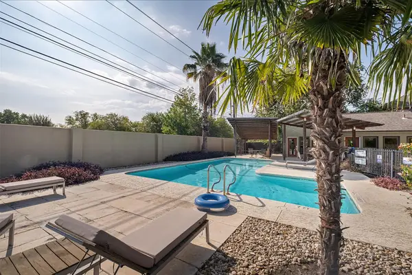 1101 Grove Blvd #304, Austin, TX 78741