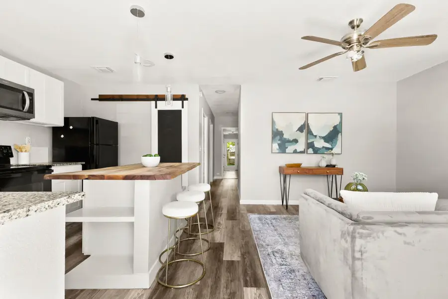 1848 W Bridge St, New Braunfels, TX 78130 - #3