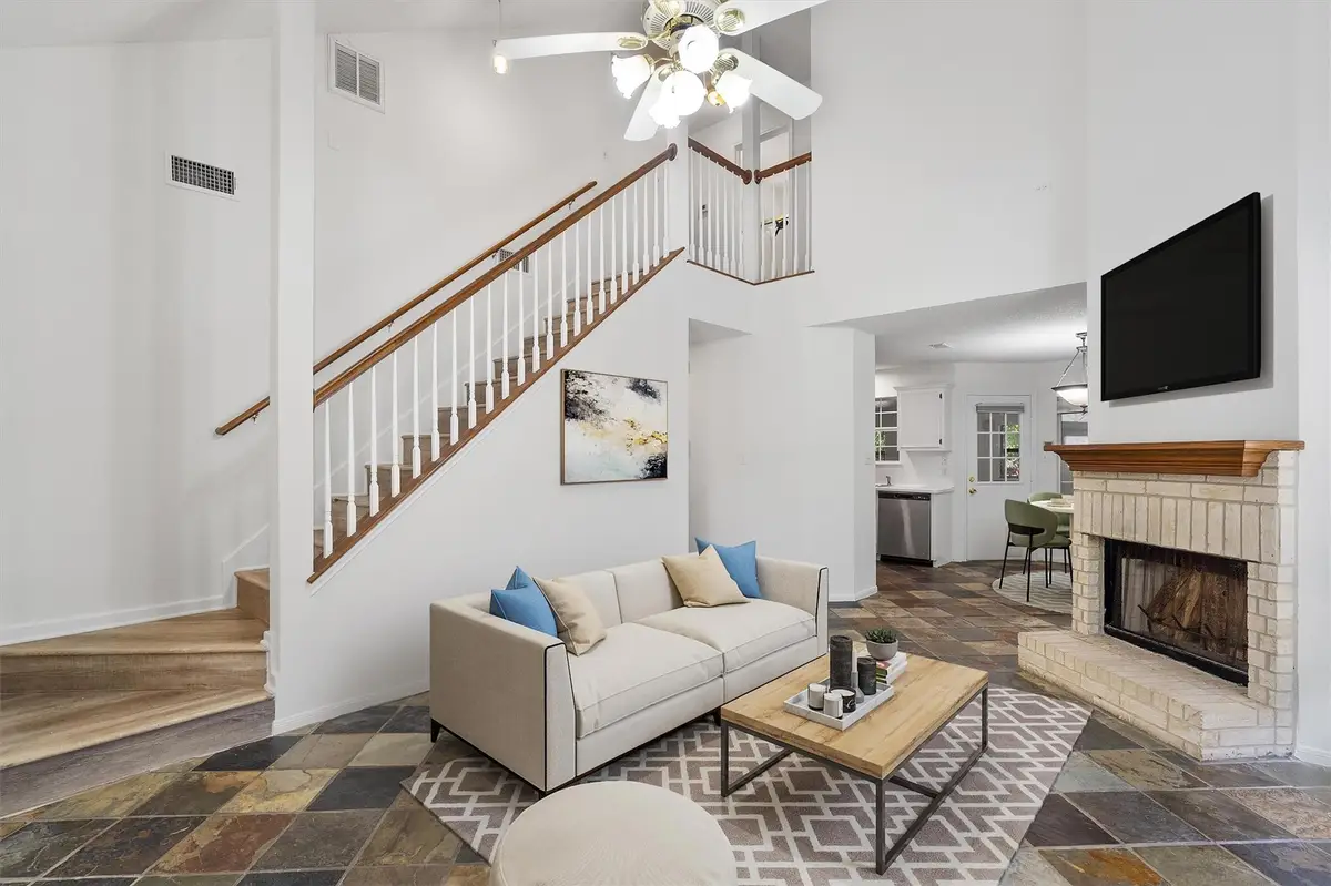 2307 Davis St, Taylor, TX 76574 - #1