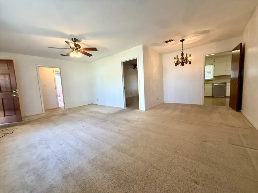 305 W Caddo St, Austin, TX 78753 - #3