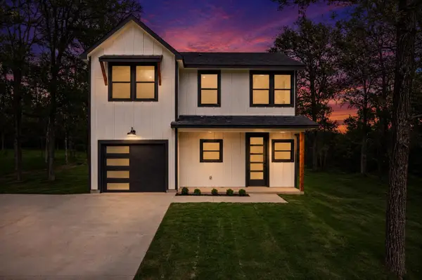 191 Heleakala Dr, Bastrop, TX 78602