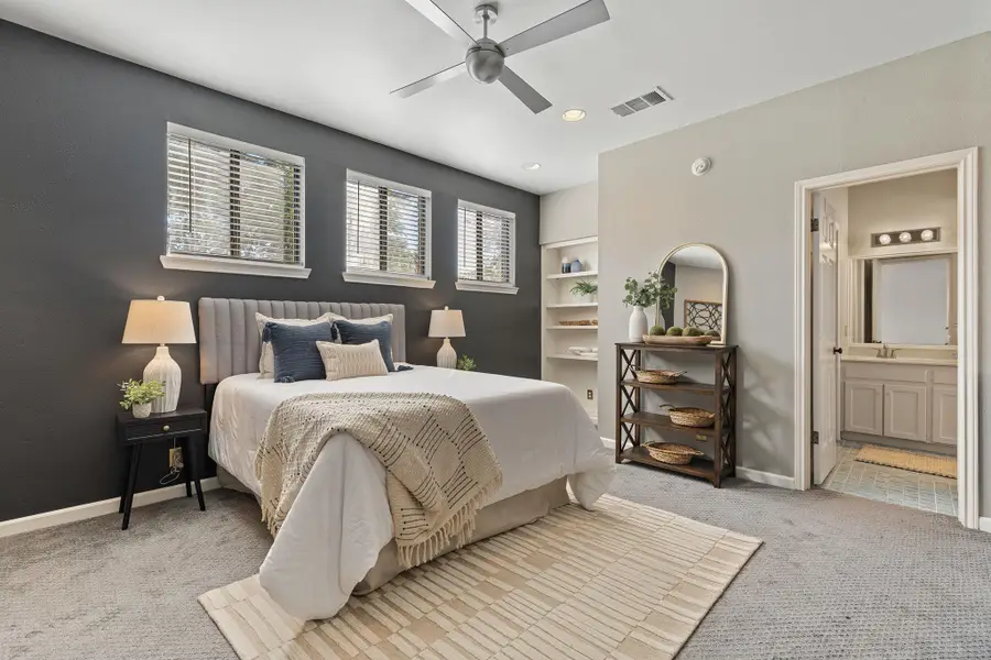 611 E 45th St #25, Austin, TX 78751 - Image #2