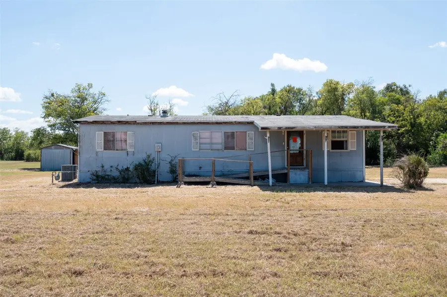 1611 W Main St, Little River Academy, TX 76554 - Image #3