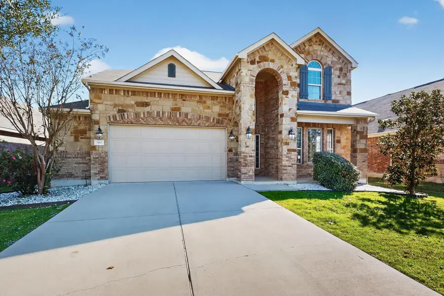 102 Plantain Dr, Hutto, TX 78634 - Image #2
