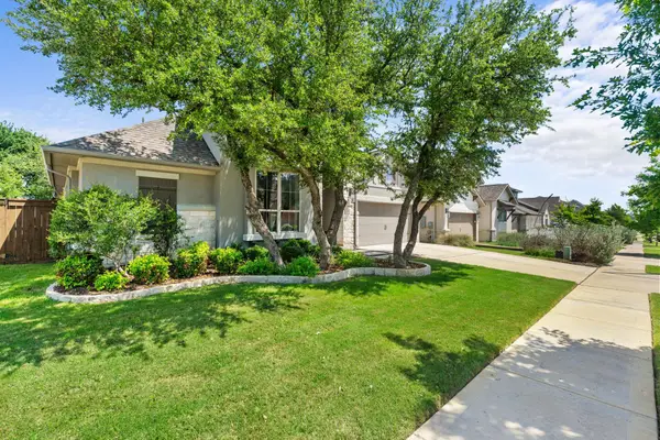 813 Heartleaf Dr, Leander, TX 78641