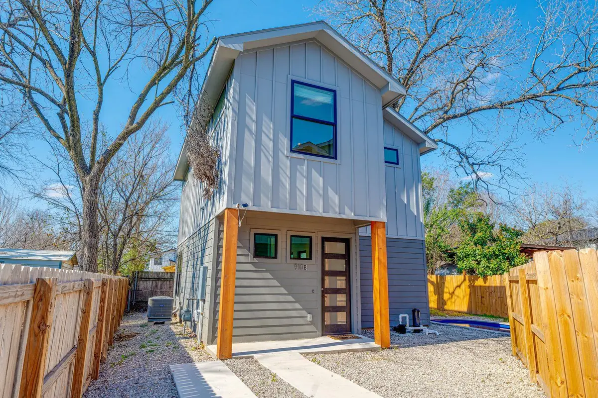 910 Tillery St #B, Austin, TX 78702 - #1