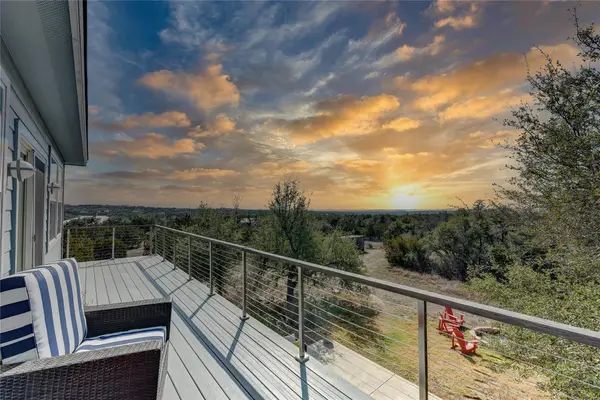 109 Vista Oaks Dr, Dripping Springs, TX 78620