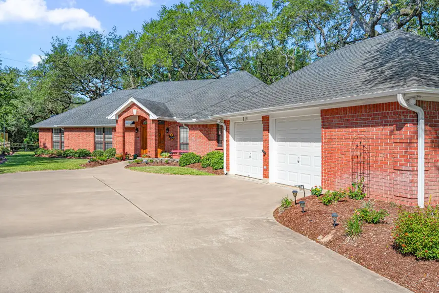119 Creek Bend Ln, Columbus, TX 78934 - #3