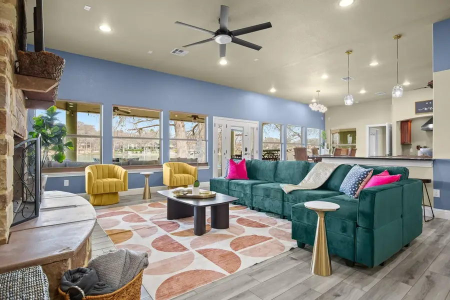 1317 E Zipp Rd, New Braunfels, TX 78130 - #3