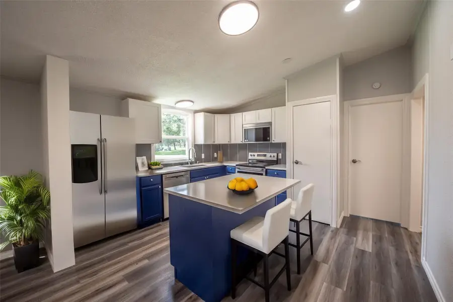 215 Shady Oaks St, Somerville, TX 77879 - #2