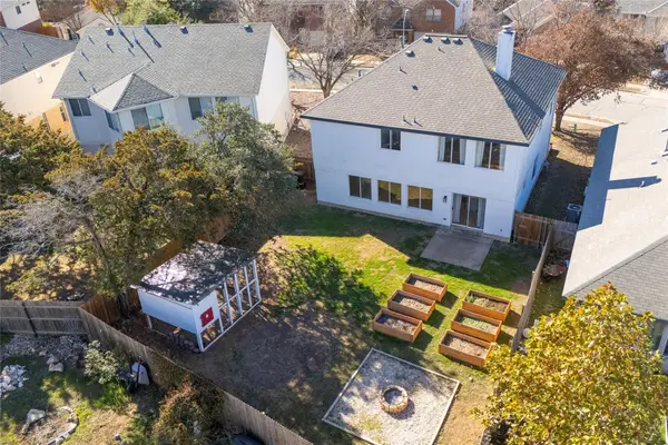 3817 Tailfeather Dr, Round Rock, TX 78681