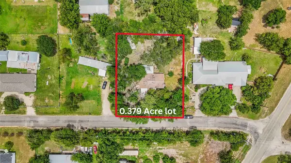 137 Columbia Cir, San Marcos, TX 78666