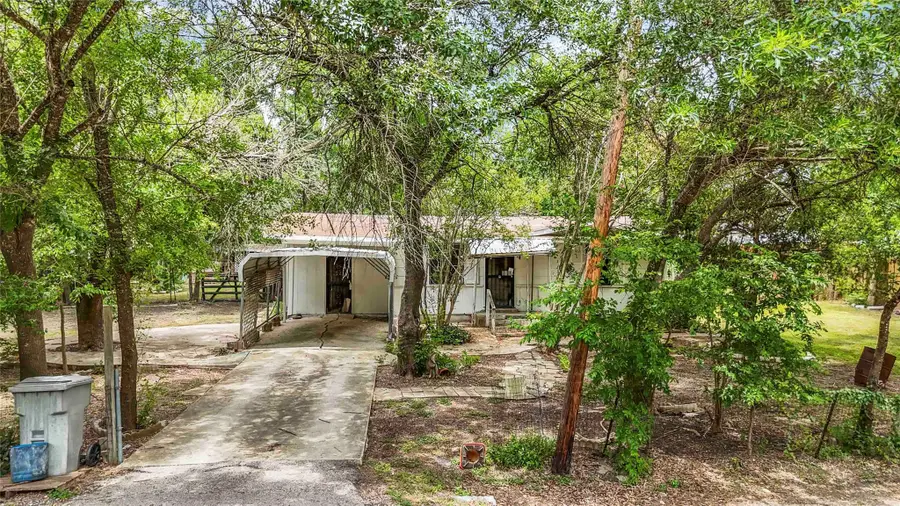 137 Columbia Cir, San Marcos, TX 78666 - #2