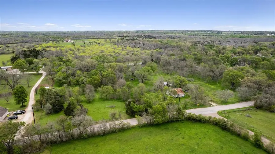 266 Beaver Rd, Elgin, TX 78621 - #3
