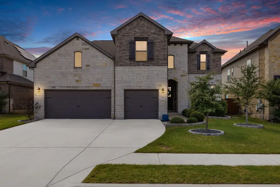 504 Leon Loop, Liberty Hill, TX 78642 - Image #2