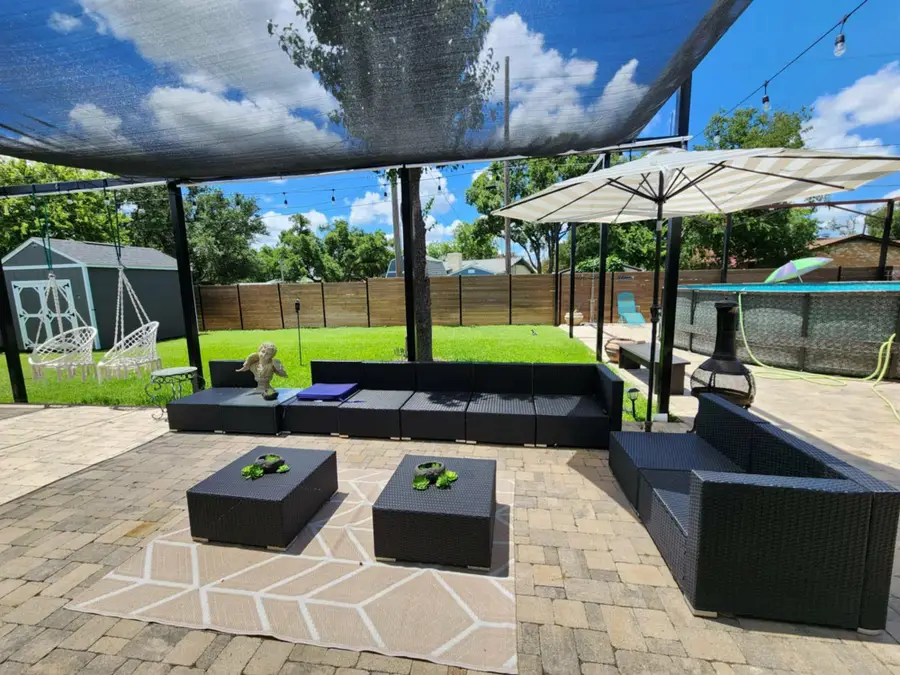 1908 Dawn Dr, Georgetown, TX 78628 - Image #2