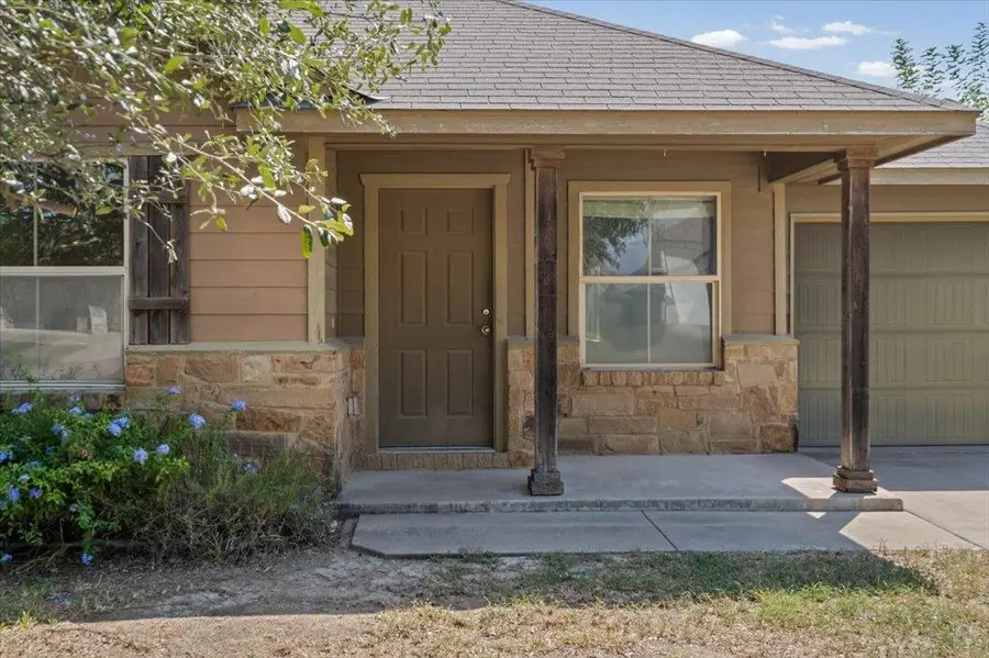 612 Amber Ln, Jarrell, TX 76537 - #3