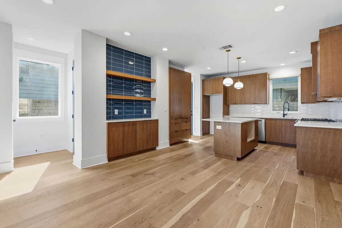 2921 Lyons Rd #1, Austin, TX 78702 - #1