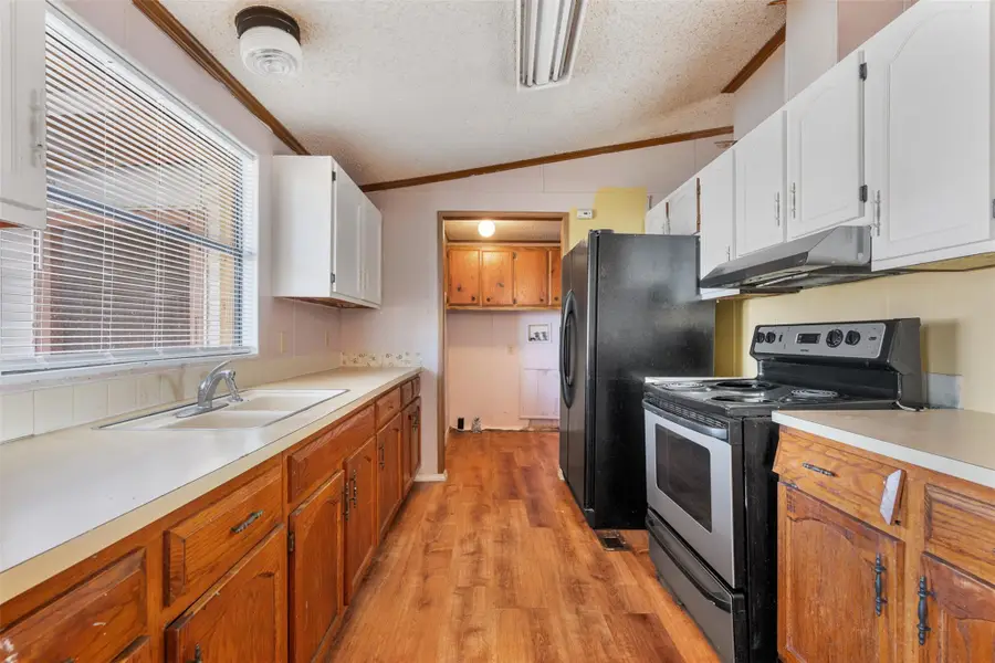 30040 Live Oak Trl, Georgetown, TX 78633 - Image #3