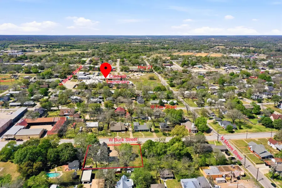 703 W Buck St, Caldwell, TX 77836 - #2