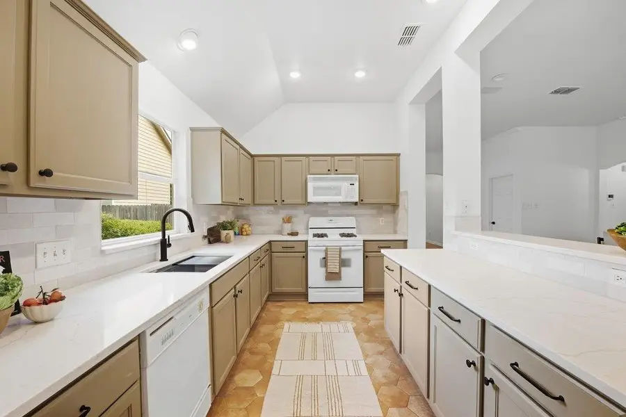 8804 Little Laura Dr, Austin, TX 78757 - #3