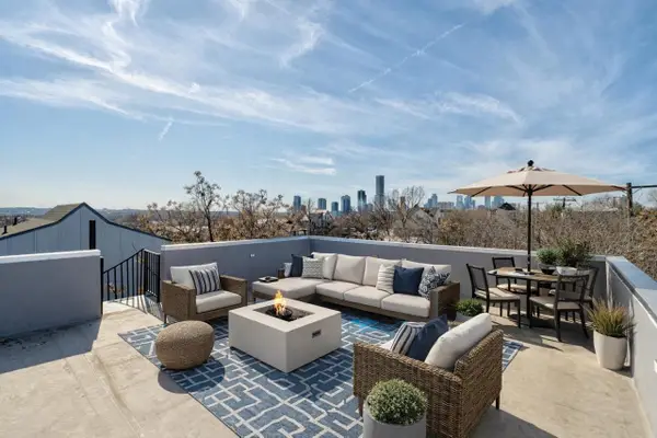 2014 E 9th St #2, Austin, TX 78702