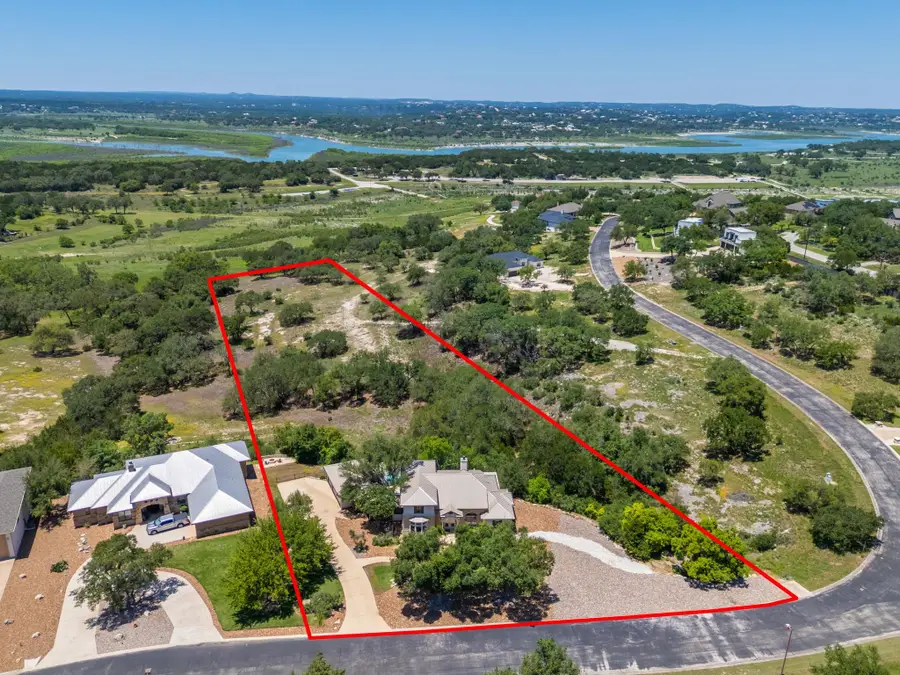 1121 Kings Cove Dr, Canyon Lake, TX 78133 - #2