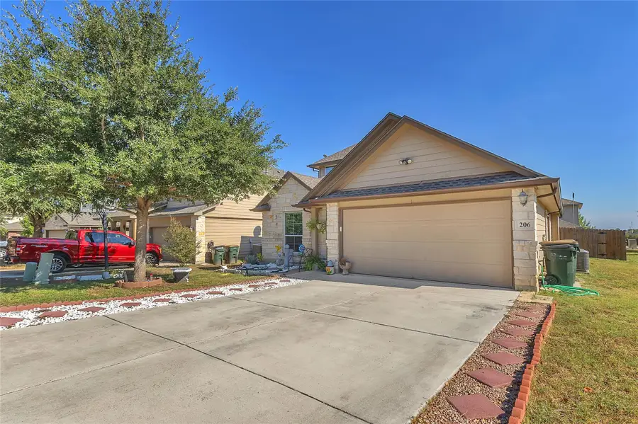 206 Linden Ln, San Marcos, TX 78666 - Image #2
