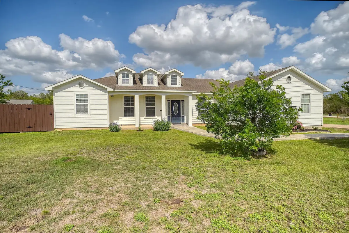 102 W Oak Loop, Cedar Creek, TX 78612 - #1