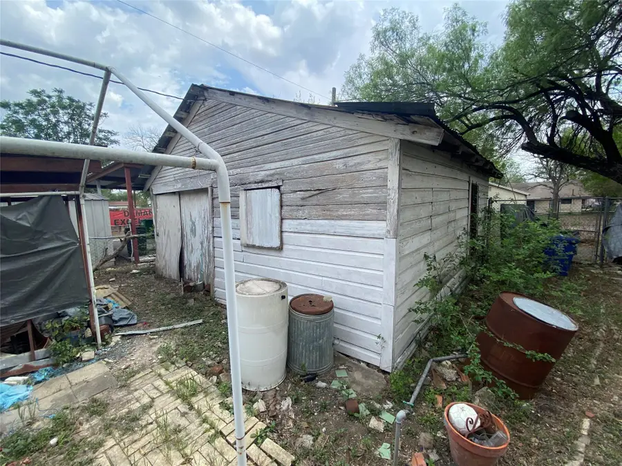 2818 Saunders Ave, San Antonio, TX 78207 - #3