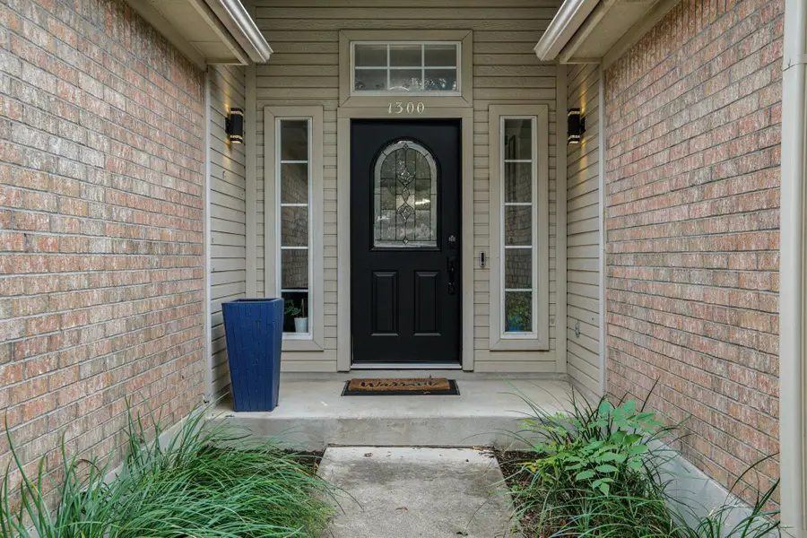 1300 White Dove Cv, Cedar Park, TX 78613 - Image #2