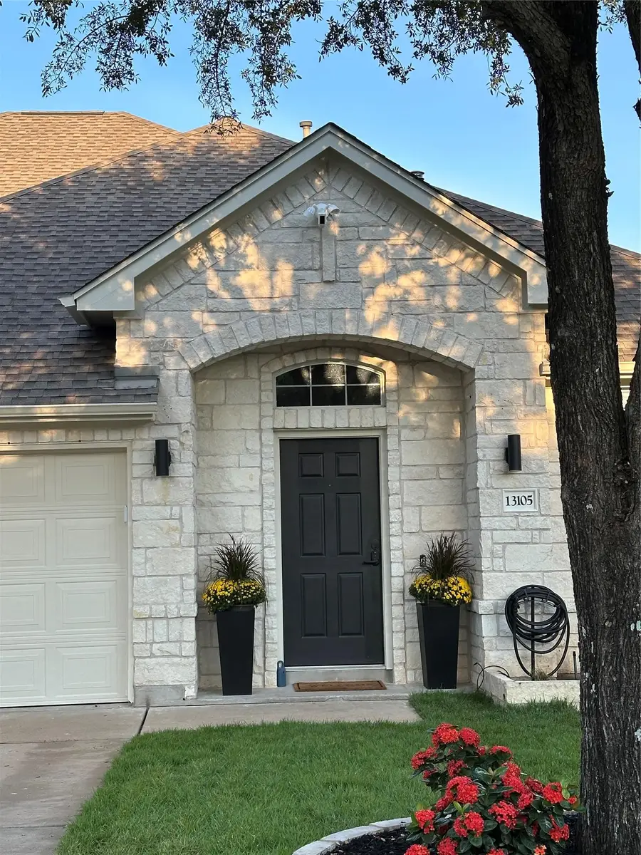 13105 Appaloosa Chase Dr, Austin, TX 78732 - #2