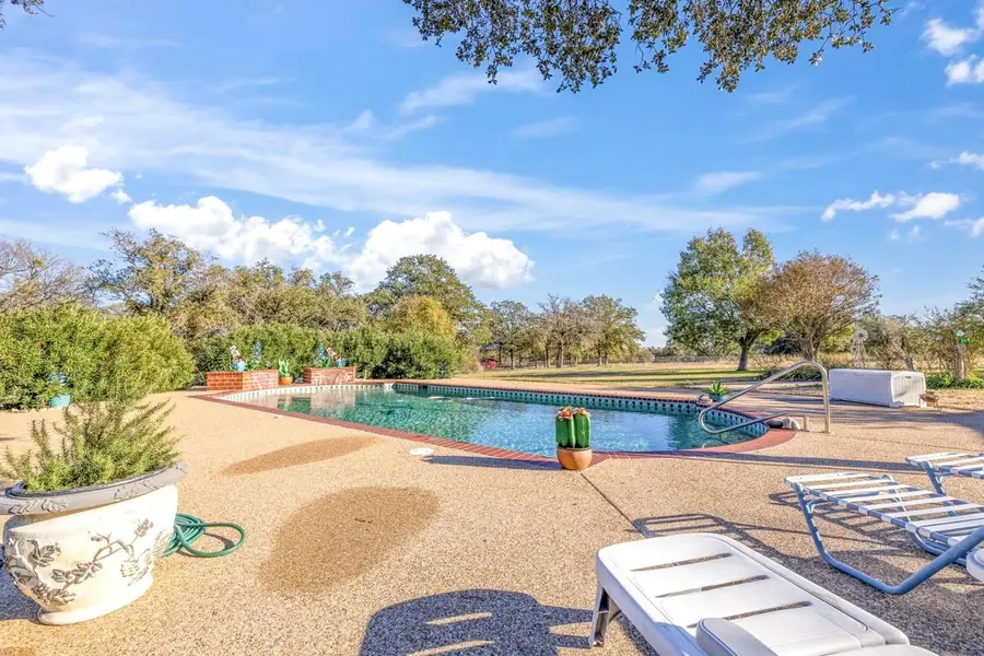 664 County Road 300, Hamilton, TX 76531 - #2