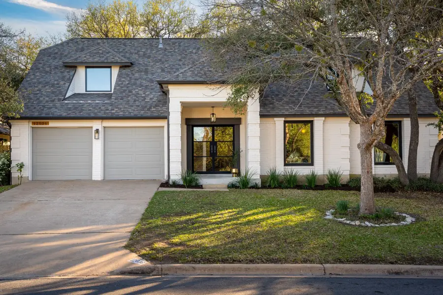 12036 Lincolnshire Dr, Austin, TX 78758 - #2