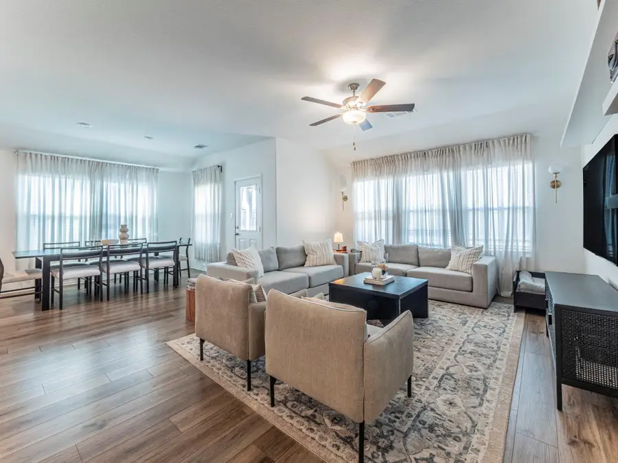 524 Sebring Cir, Hutto, TX 78634 - #2