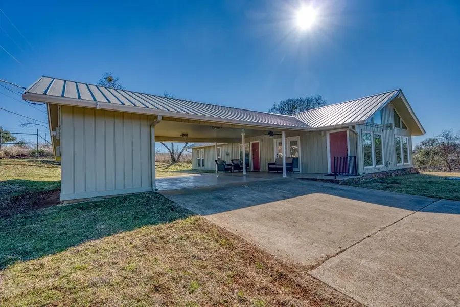 101 W Bluebonnet Rd, Horseshoe Bay, TX 78657 - #2