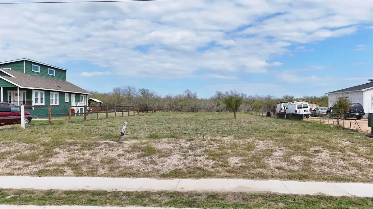 351 Margarita Dr, Dale, TX 78616 - Image #1