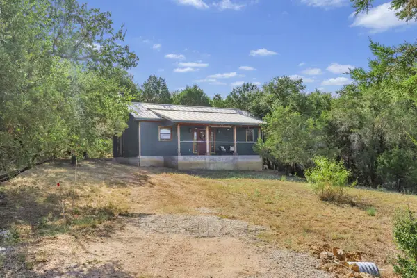 407 Breezing Ln, Spicewood, TX 78669