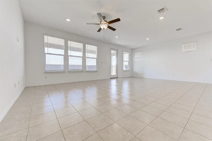 169 Slenderleaf Dr, Marble Falls, TX 78654 - Image #3