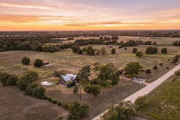 6389 Miller Rd, New Ulm, TX 78950