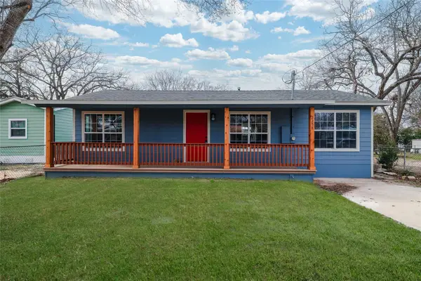 2258 W Mill St, New Braunfels, TX 78130