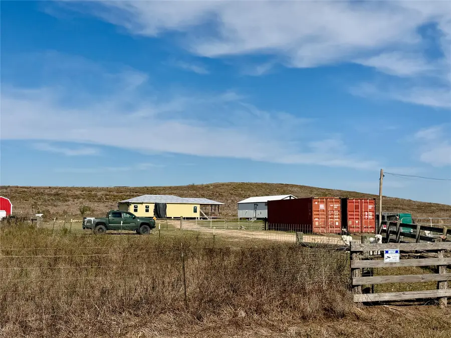 2051 County Road 102, Columbus, TX 78934 - Image #3