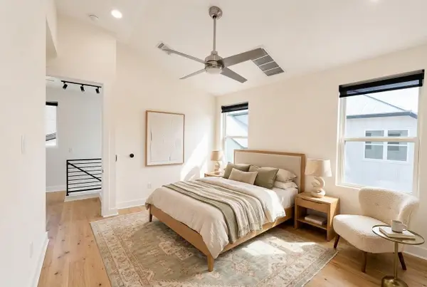 1123 Omega Ave #1, Austin, TX 78721