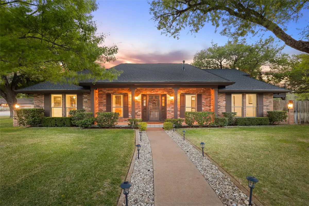 7202 Rolling Meadow Rd, Austin, TX 78749 - #1
