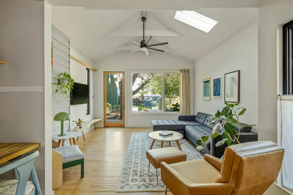 618 Denson Dr, Austin, TX 78752 - Image #1